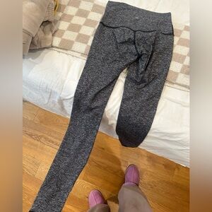 Dark Grey Lululemon Leggings - size 6